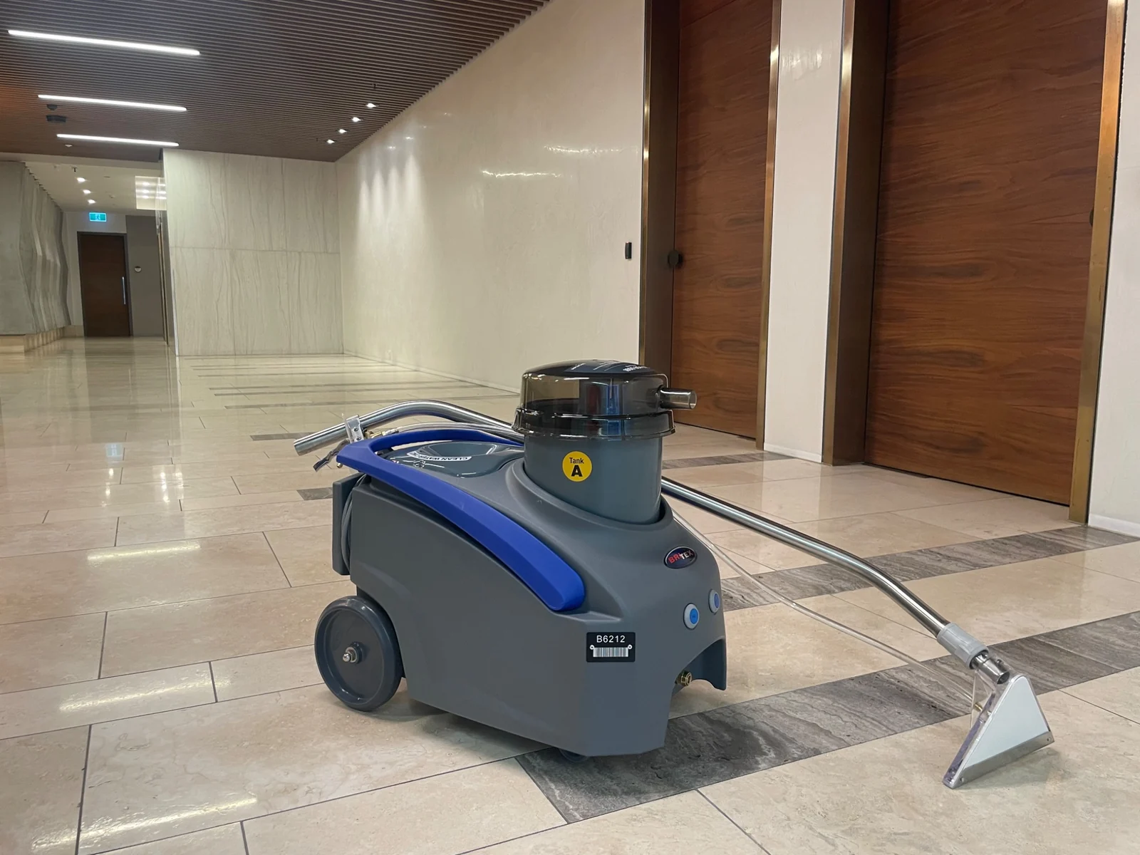 Professional Britex carpet cleaner in a Melbourne property